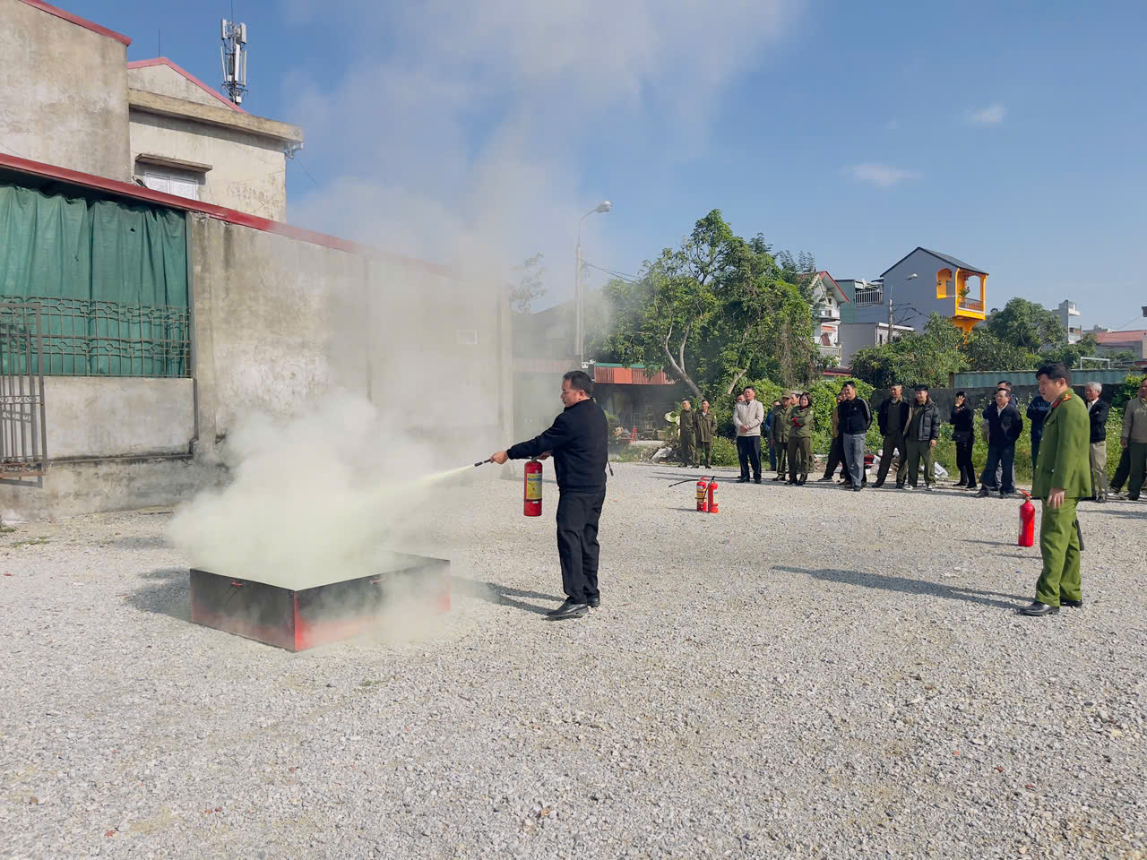 Đội chữa cháy và CNCH khu vực 4 tuyên truyền, phổ biến kiến thức, pháp luật về Phòng cháy, chữa cháy trên địa bàn xã An Khánh